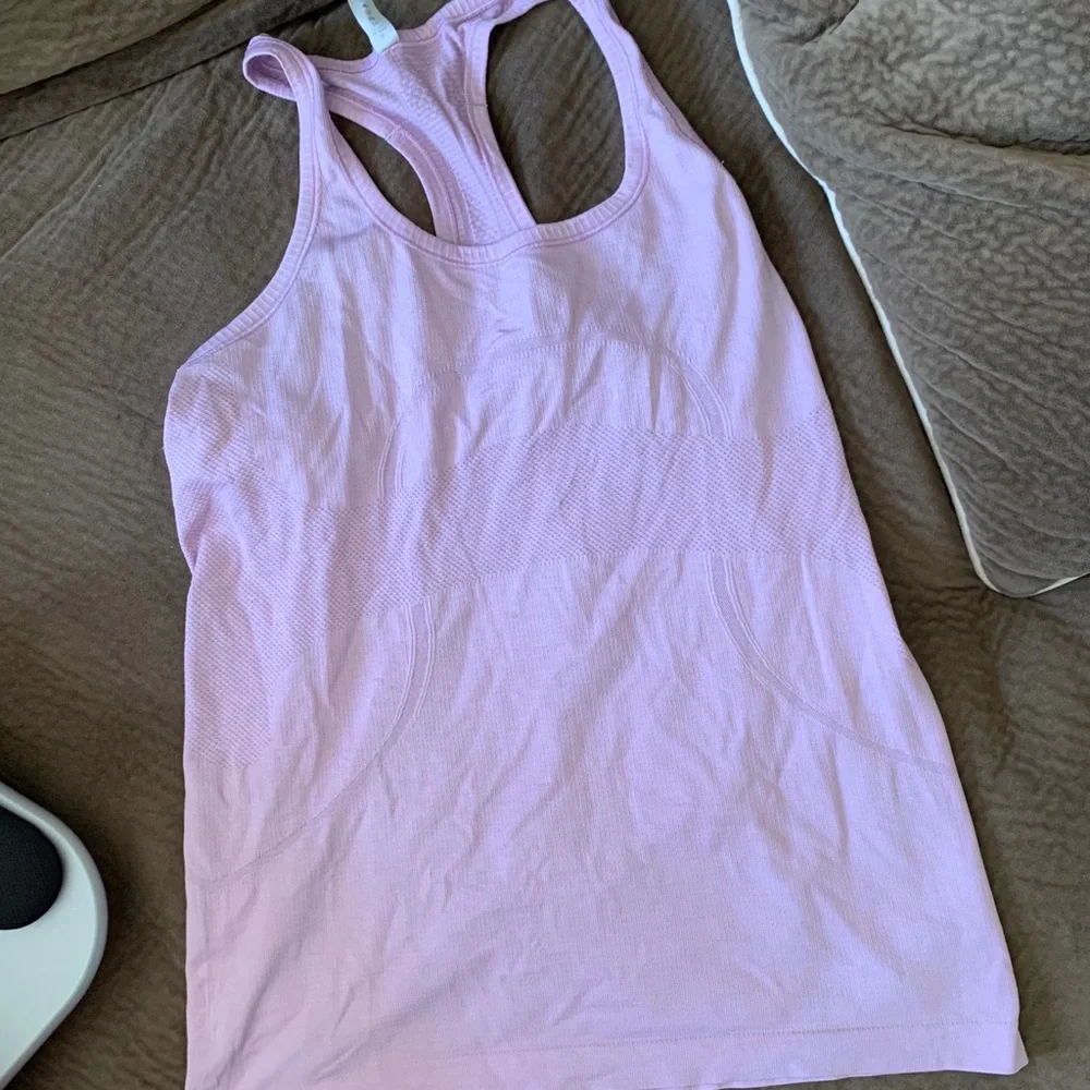 lululemon athletica Mauve Tank Top